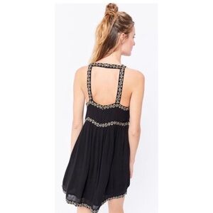 NWT Urban Outfitters Dress Womens Floral Embroidered Babydoll Boho Mini Size M